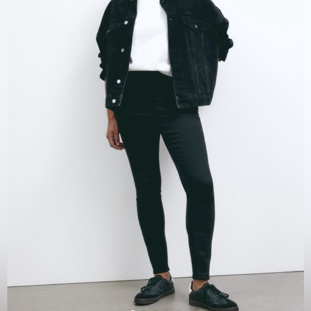 Black jeggings size 27/30 or 16 in girls